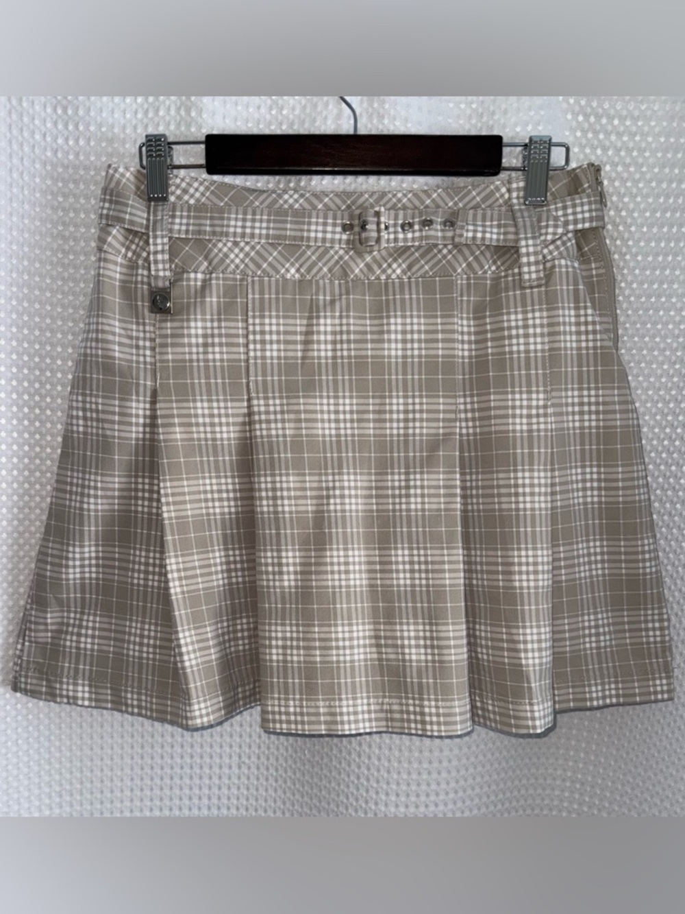 Röhnisch Golf Pleated Back Skort Size Small - plaid